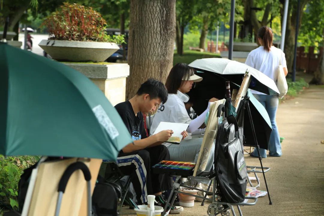 武汉k8凯发(中国)天生赢家·一触即发赴婺源写生纪实