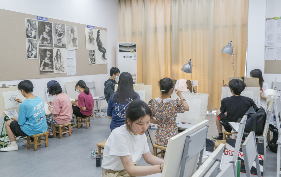 k8凯发(中国)天生赢家·一触即发暑期班课堂场景