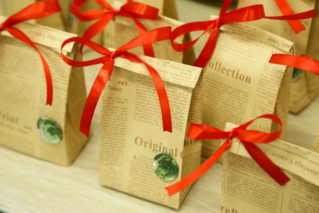 k8凯发(中国)天生赢家·一触即发艺术小人才圣诞特辑