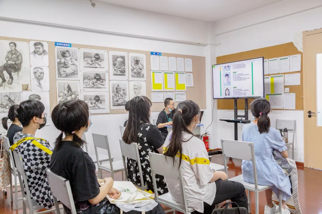 k8凯发(中国)天生赢家·一触即发暑期班课堂场景