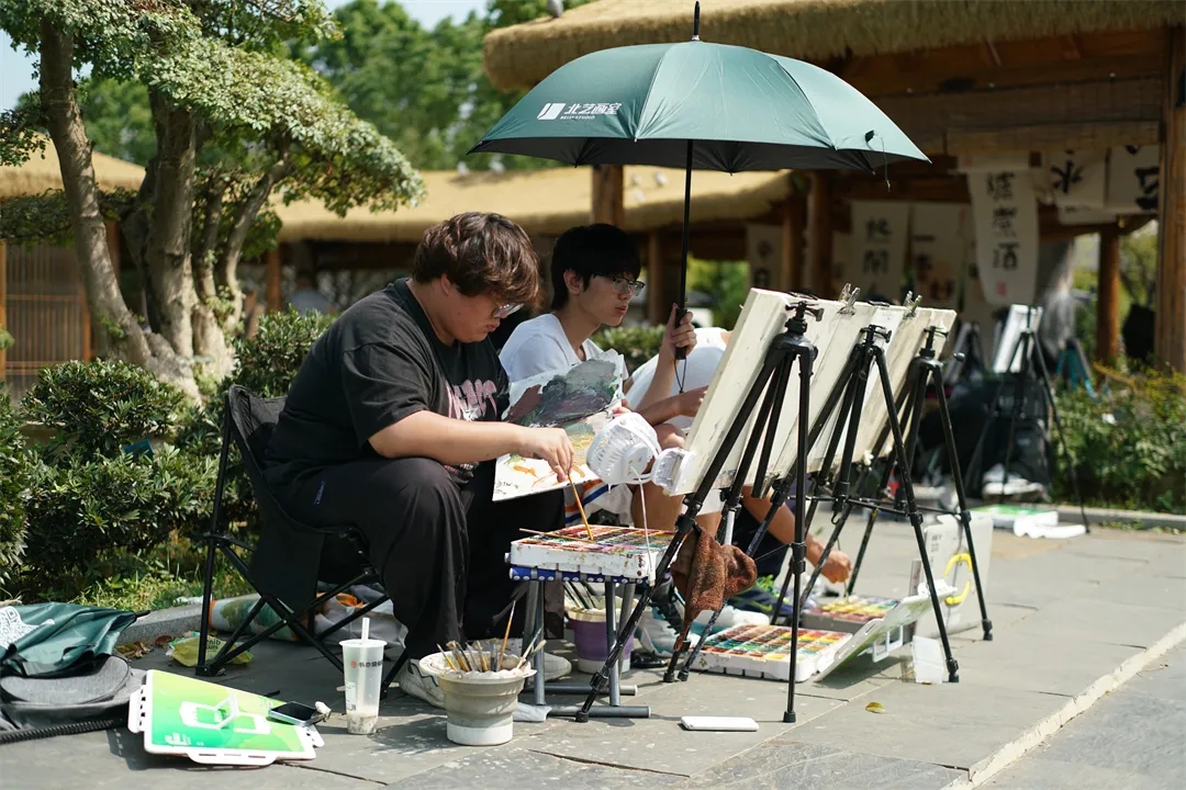 湖北美术生想在北京上大学，需要多少分？