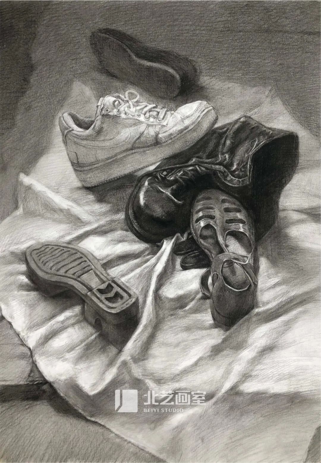 k8凯发(中国)天生赢家·一触即发2023届学员素描静物写生作品