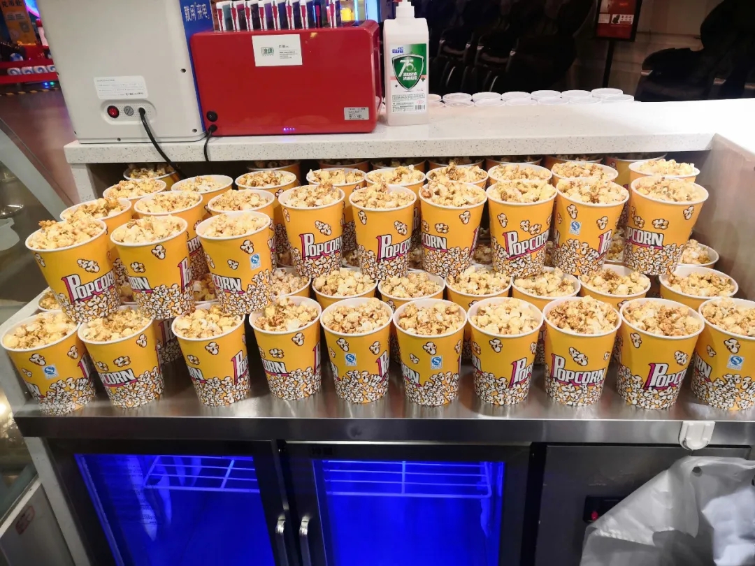 武汉k8凯发(中国)天生赢家·一触即发组织看电影