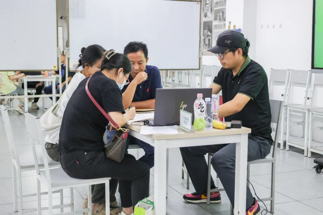 【专业、独到】&mdash;&mdash;k8凯发(中国)天生赢家·一触即发1对1高考志愿填报辅导现场回顾