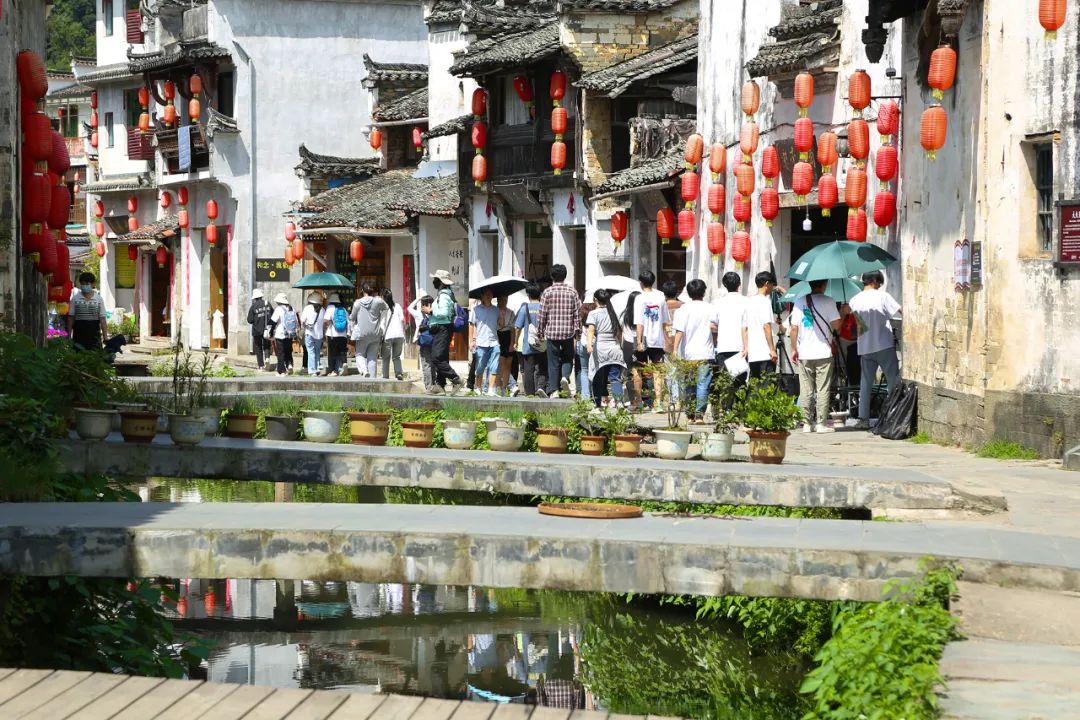 秋色无边际，留待画笔描 | 武汉k8凯发(中国)天生赢家·一触即发赴婺源写生纪实day1