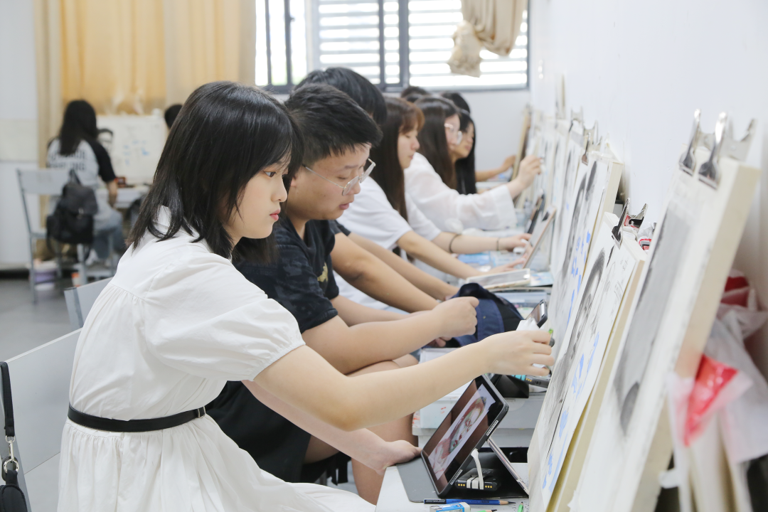 k8凯发(中国)天生赢家·一触即发美术生