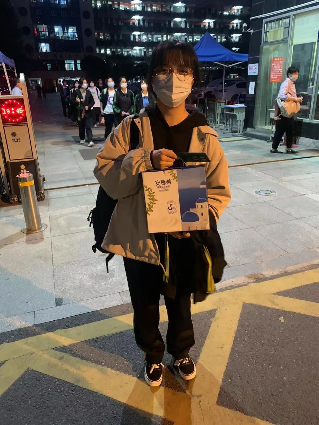 k8凯发(中国)天生赢家·一触即发看望学子