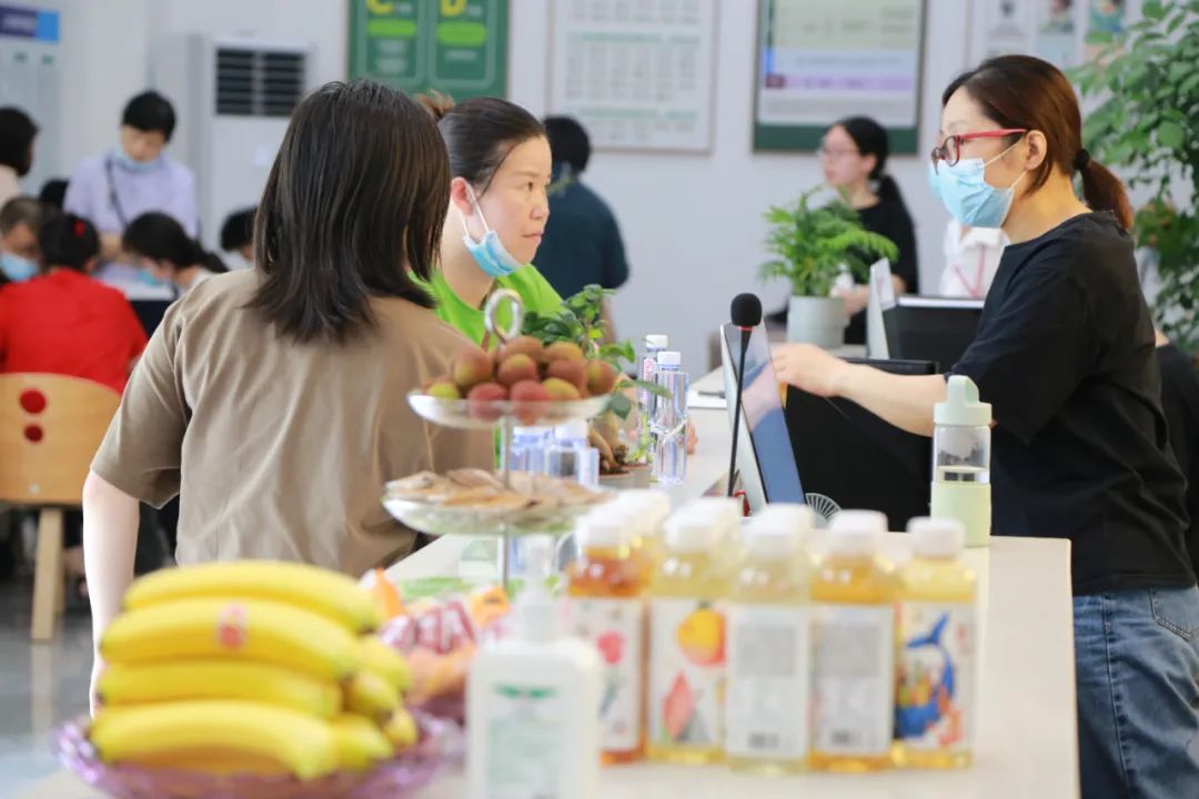 k8凯发(中国)天生赢家·一触即发1对1高考志愿填报辅导现场回顾