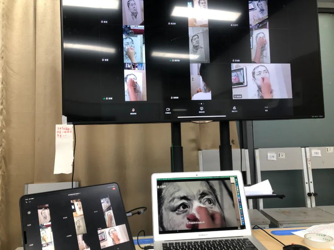 北艺？尾煌Ｑ